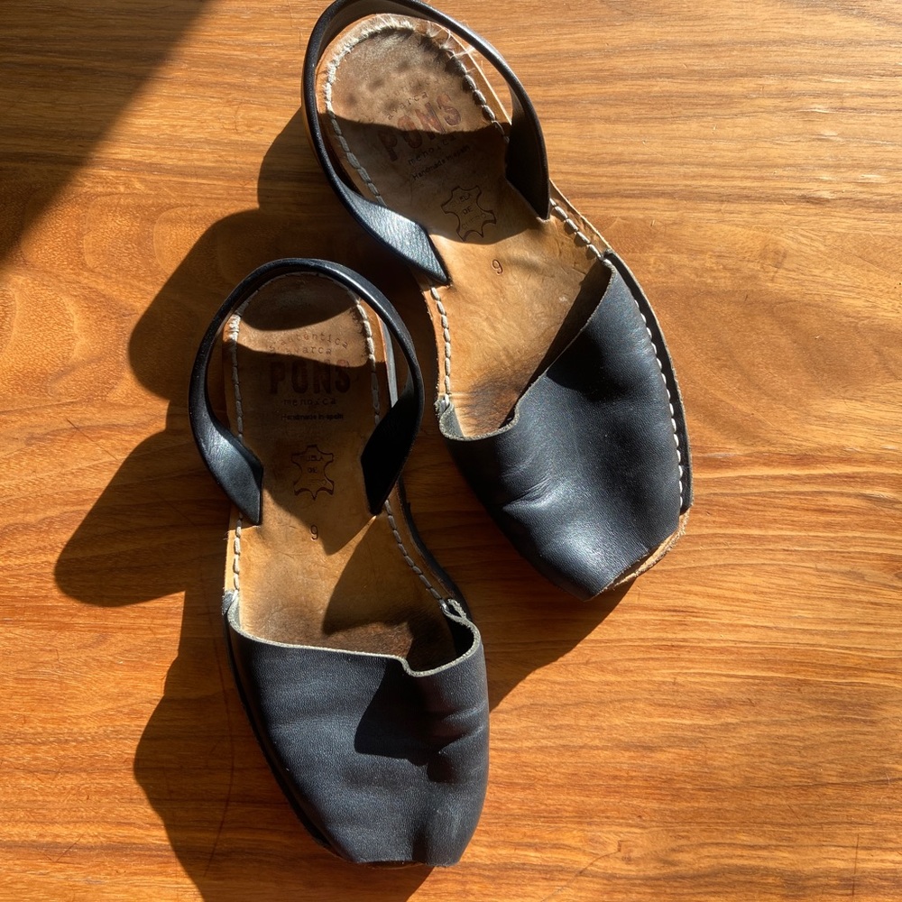 Leather sandals stylish slip on